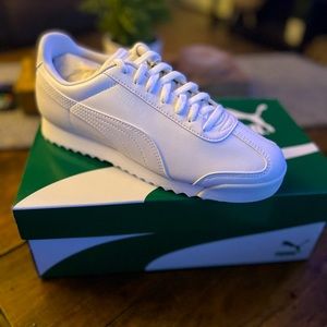 Puma Grade School All White Roma Basic Jr.